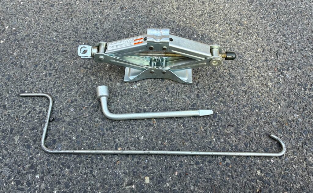 エブリィ ジャッキ 車載工具