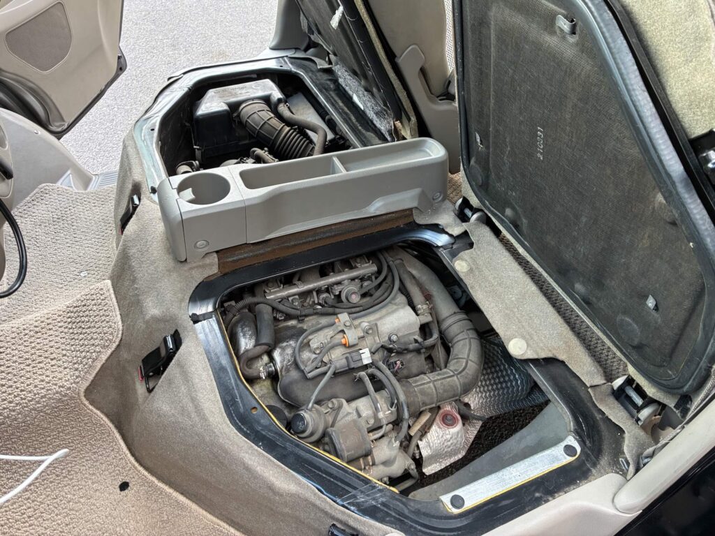 エブリィ エンジンルーム