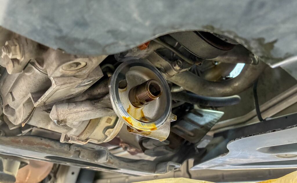 エブリィ オイルフィルター 取り外し