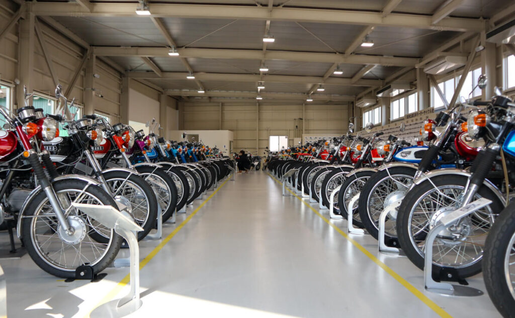 旧車ミュージアム 展示場 通路