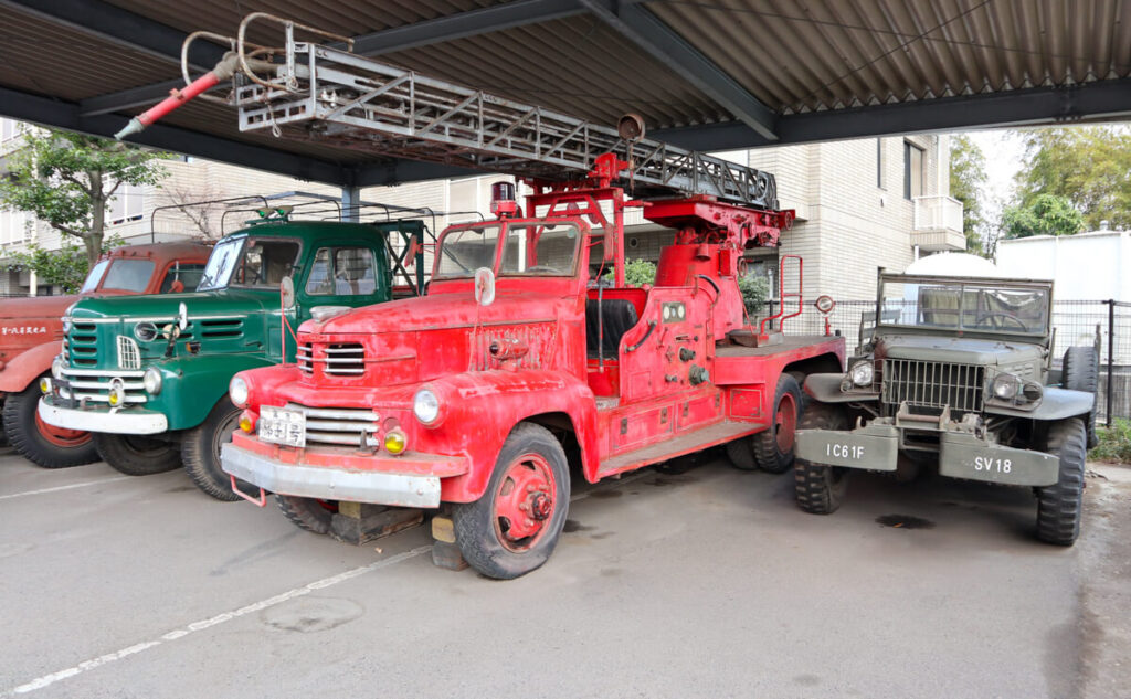 福山自動車時計博物館 屋外 消防車